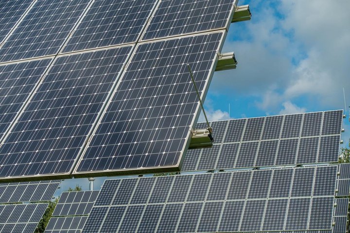 photovoltaic-system-2742305_1280