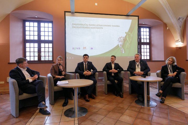 Nuotrauka konferencija